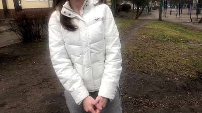 Незнаёмец за грошы смактаў і трахал. Расейскі аматар. З размовай.